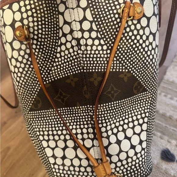 Louis Vuitton Monogram Waves Neverfull MM tote bag limited edition. - Picture 5 of 8